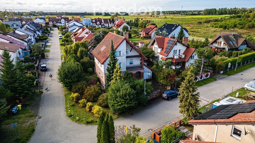 Przestronny dom 200 m² z ogrodem i garażem (Kołobrzeg) Kołobrzeg, Karola Szymanowskiego  200m2 Foto 1
