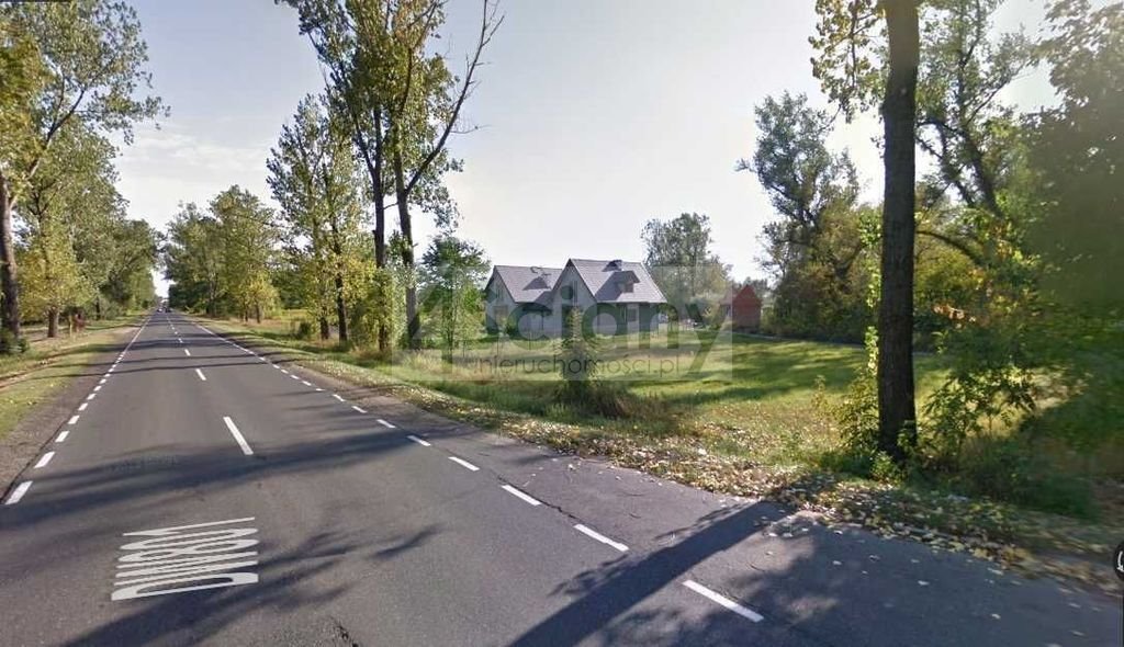 Działka usługowo-mieszkalna z widokiem na Wisłę - media w drodze Radwanków Szlachecki  3 300m2 Foto 1