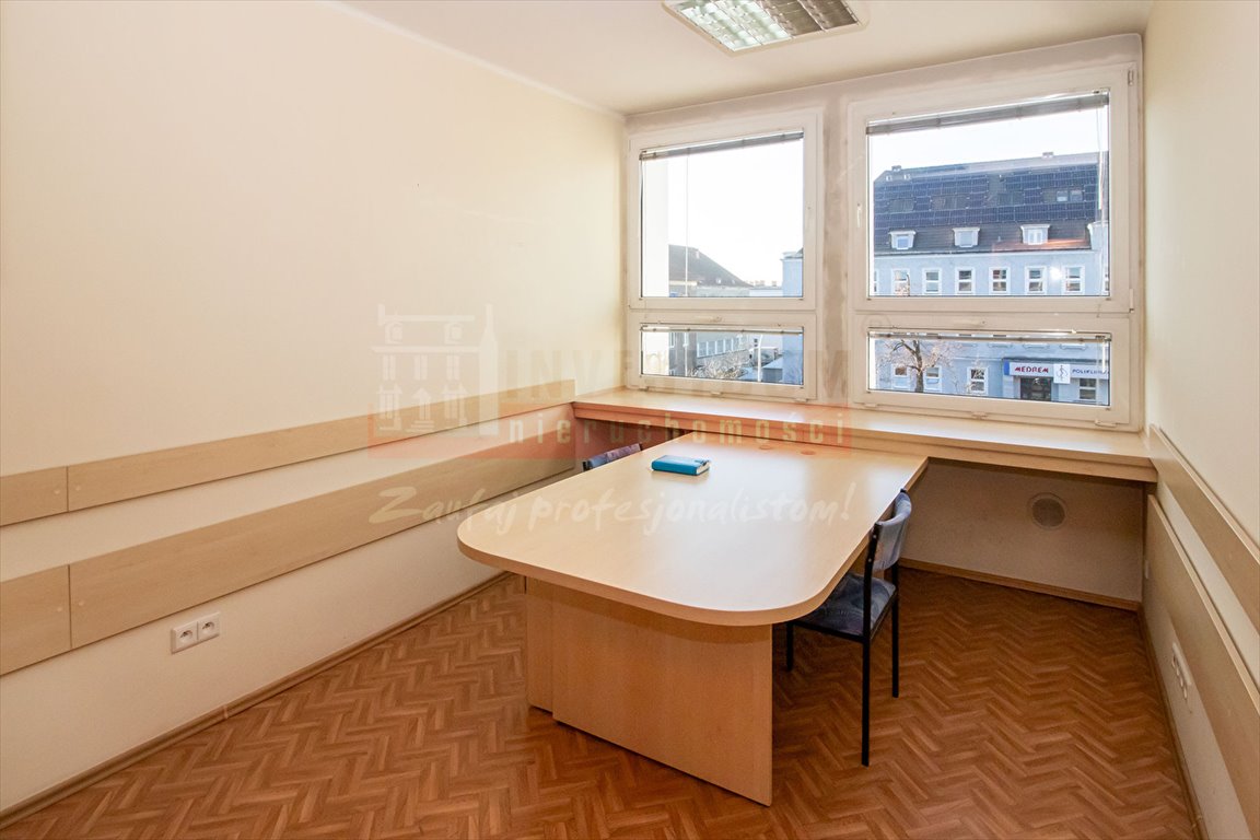 Lokal biurowy 12,10 m2 w centrum Opola, ogrzewanie w cenie Opole, Centrum  12m2 Foto 1