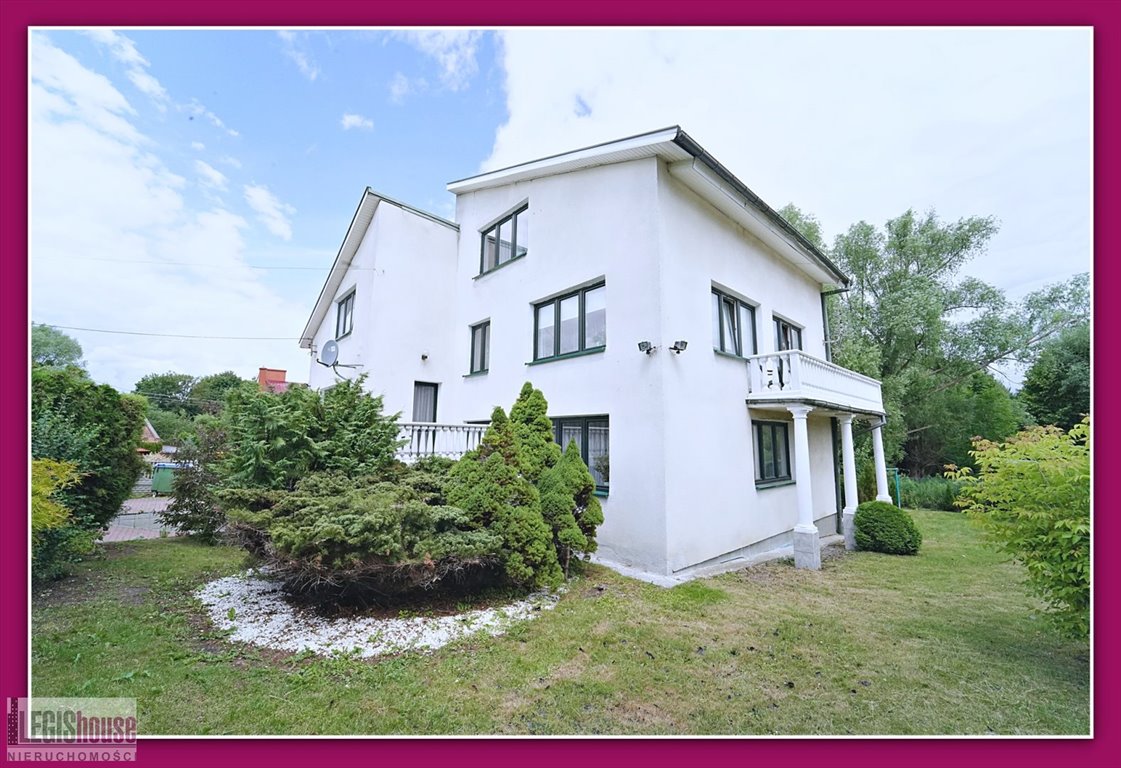 Dwurodzinna nieruchomość z 7 pokojami - idealna pod najem lub działalność Bisztynek, Bisztynek  315m2 Foto 1