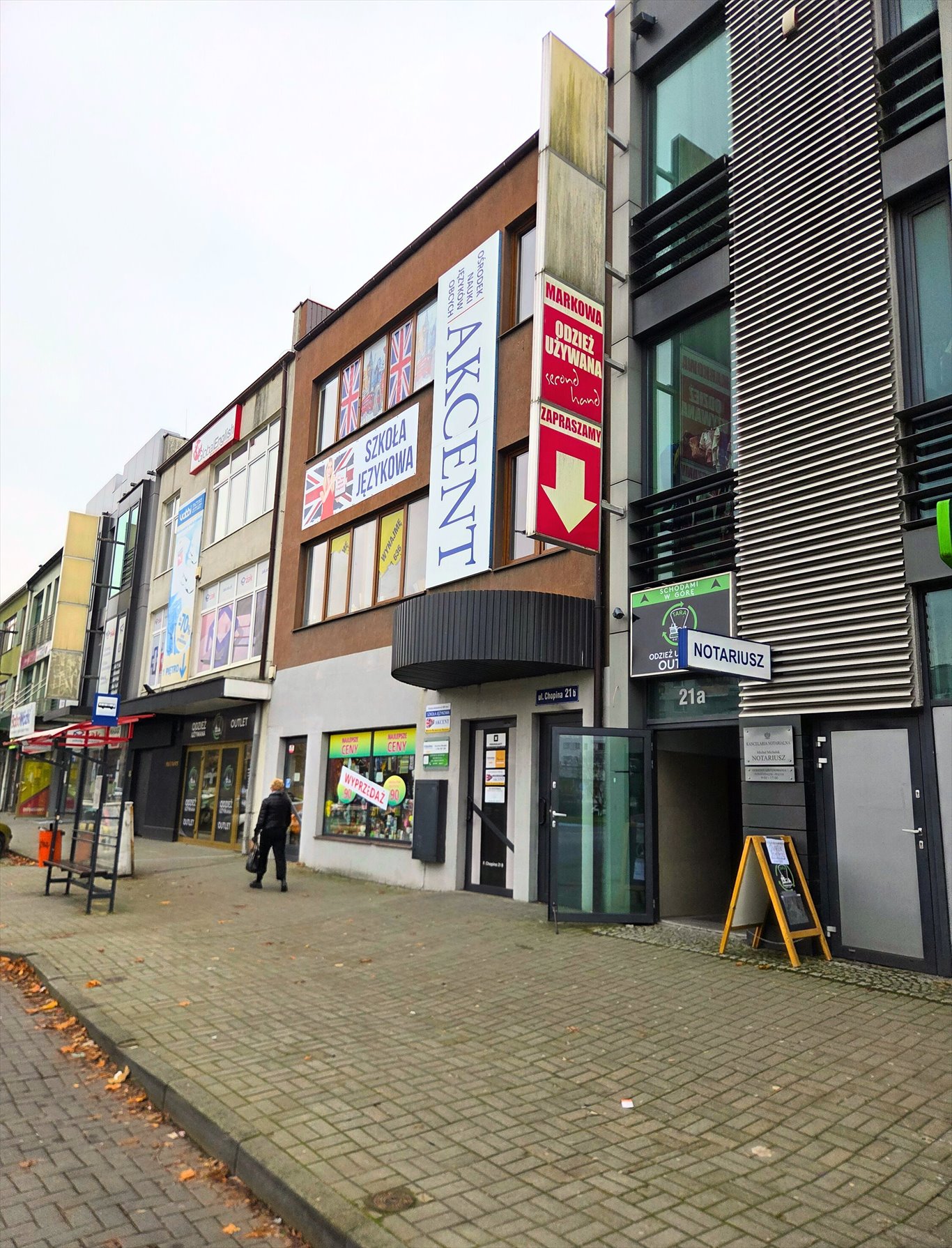 Na wynajem przestronny lokal 83 m² z dobrą dostępnością komunikacyjną Konin, Chopina 21B  83m2 Foto 1