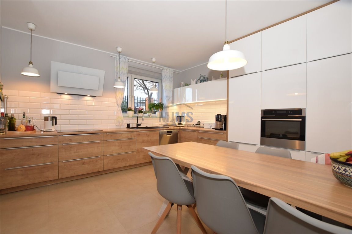 Przestronny dom 6 pokoi z kominkiem i ogrodem 1004 m² Rumia, Lotnisko, Spadochroniarzy  267m2 Foto 1