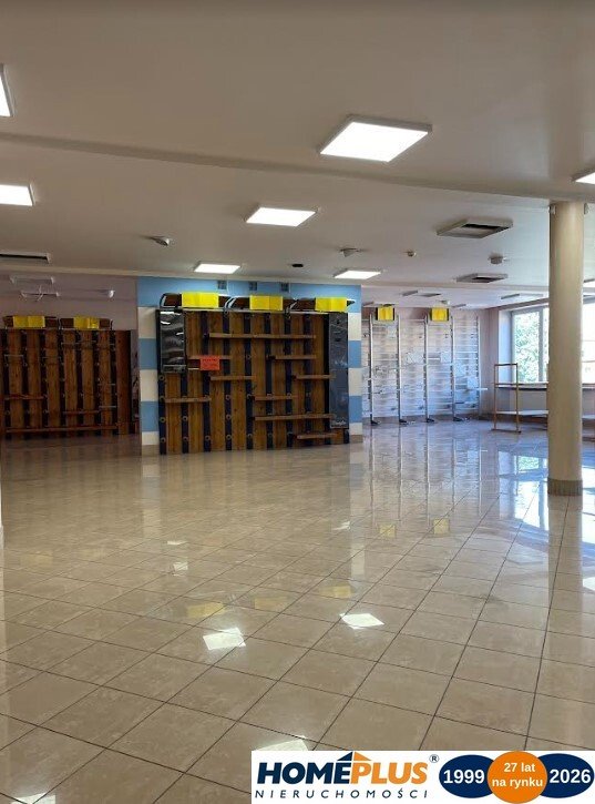 Nowoczesny lokal 230 m2 w centrum Wołomina, idealny na biuro Wołomin  230m2 Foto 1