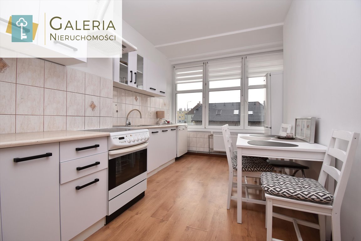 Kawalerka na sprzedaż Braniewo, Elbląska  37m2 Foto 1