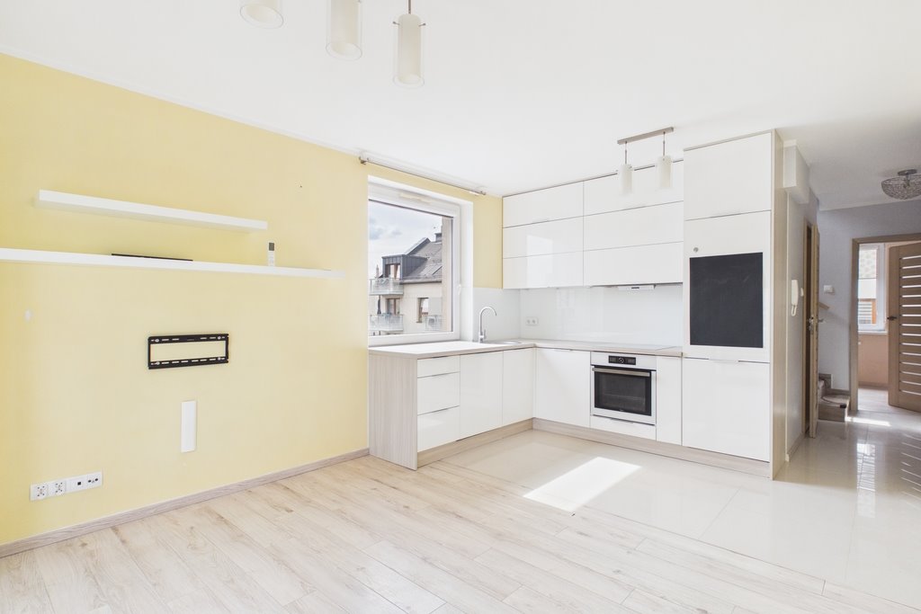 Przestronne 75 m² dwupoziomowe mieszkanie z balkonem i parkingiem polecam Rokitki, Tczewska  74m2 Foto 1