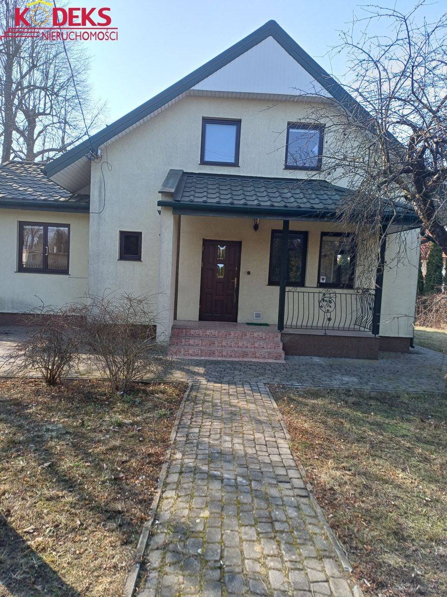 Wynajem domu 130m2 z ogrodem, 3 sypialnie, balkon Chotomów, Chotomów  130m2 Foto 1