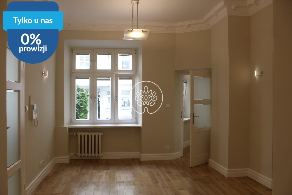 Lokal biurowy 95 m2 w centrum Warszawy z gabinetami Warszawa, Śródmieście  95m2 Foto 1