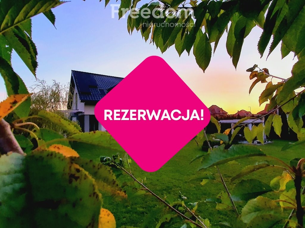 Dom na sprzedaż Wikielec, Różana  241m2 Foto 1