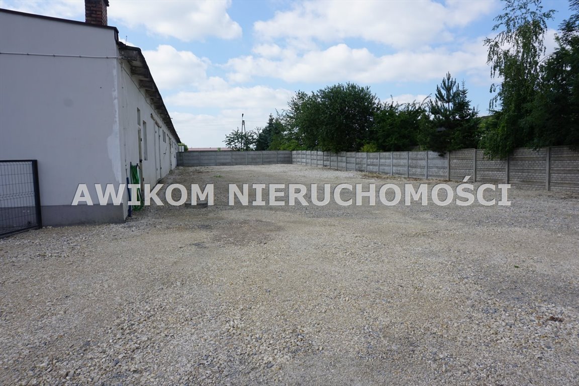 Wynajem placu 2200 m² z biurem i warsztatem w Skierniewicach Skierniewice, Dębowa Góra  2 200m2 Foto 1