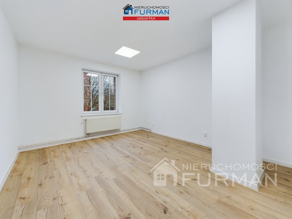 Małe biuro 19 m² przy głównej ulicy Piły (kamienica) Piła  19m2 Foto 1