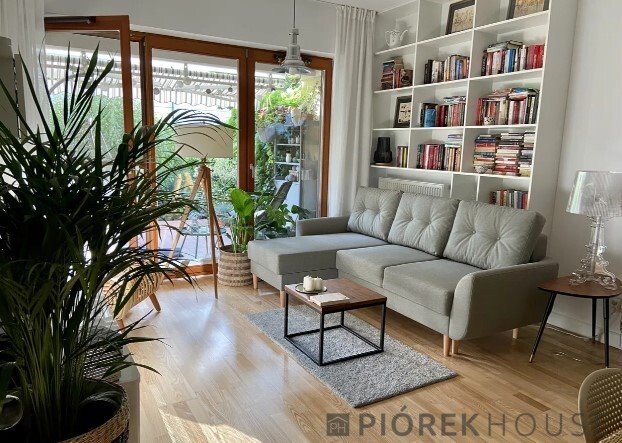 Przestronne 3-pokojowe mieszkanie z ogrodem i garażem Warszawa, Wilanów, Prymasa Augusta Hlonda  68m2 Foto 1