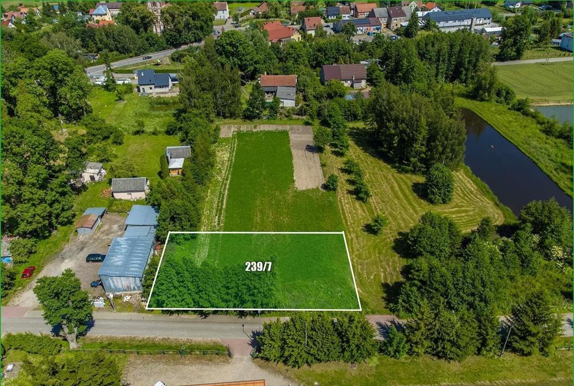 Do sprzedania działka budowlana 947 m² z mediami w Lubominie Lubomino, Sportowa  947m2 Foto 1