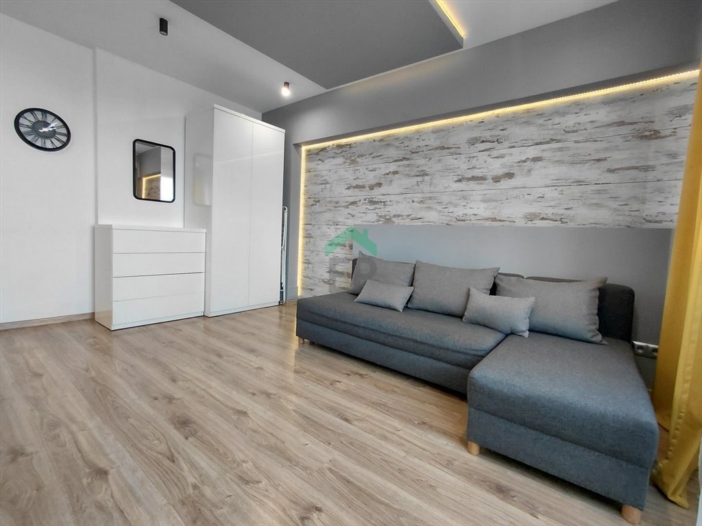 Do sprzedania jasne 24,8 m² po remoncie z balkonem i parkingiem Częstochowa, Tysiąclecie  25m2 Foto 1