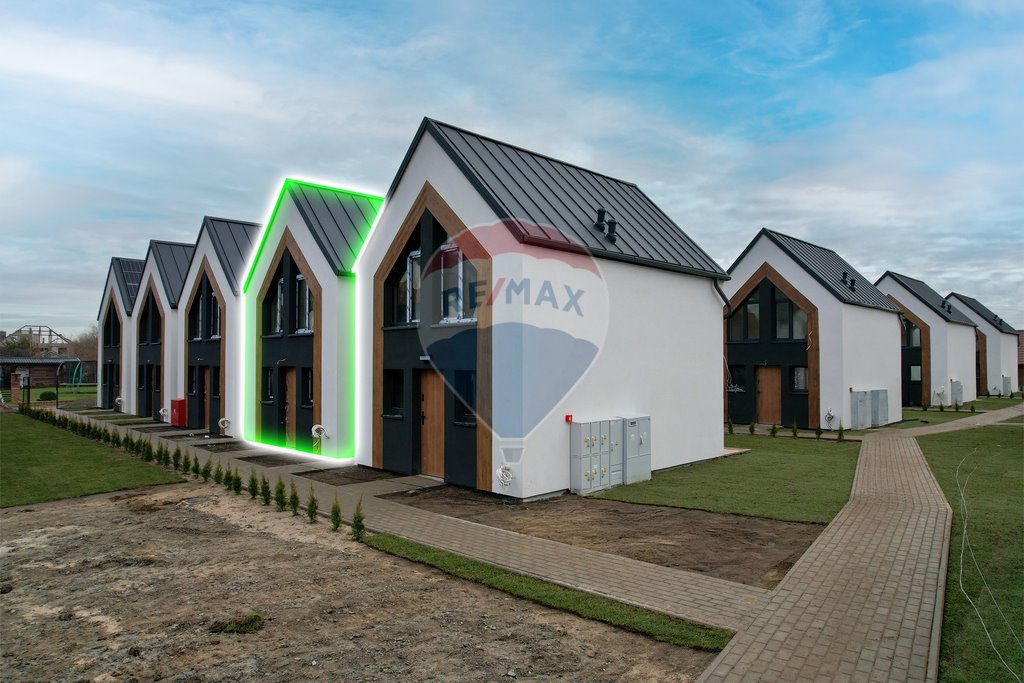 Nowoczesny dom nad Bałtykiem, 150 m od plaży, gotowy do zamieszkania Wicie, Bosmańska  50m2 Foto 1