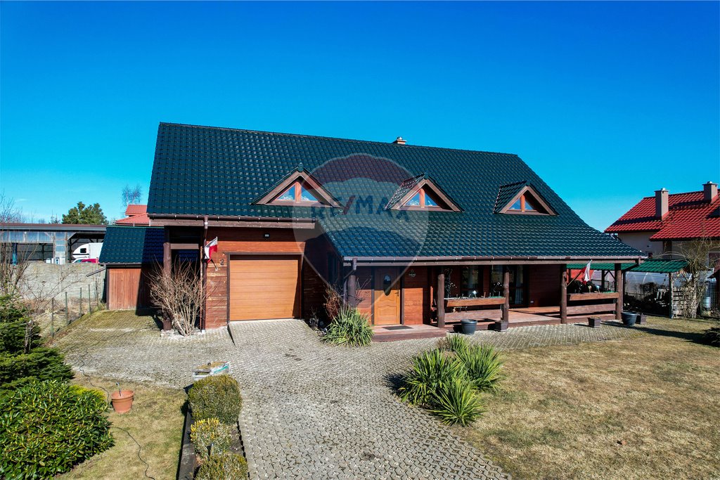 Dom z dużą działką, kominkiem i garażami - polecam Mścice, Chabrowa  212m2 Foto 1