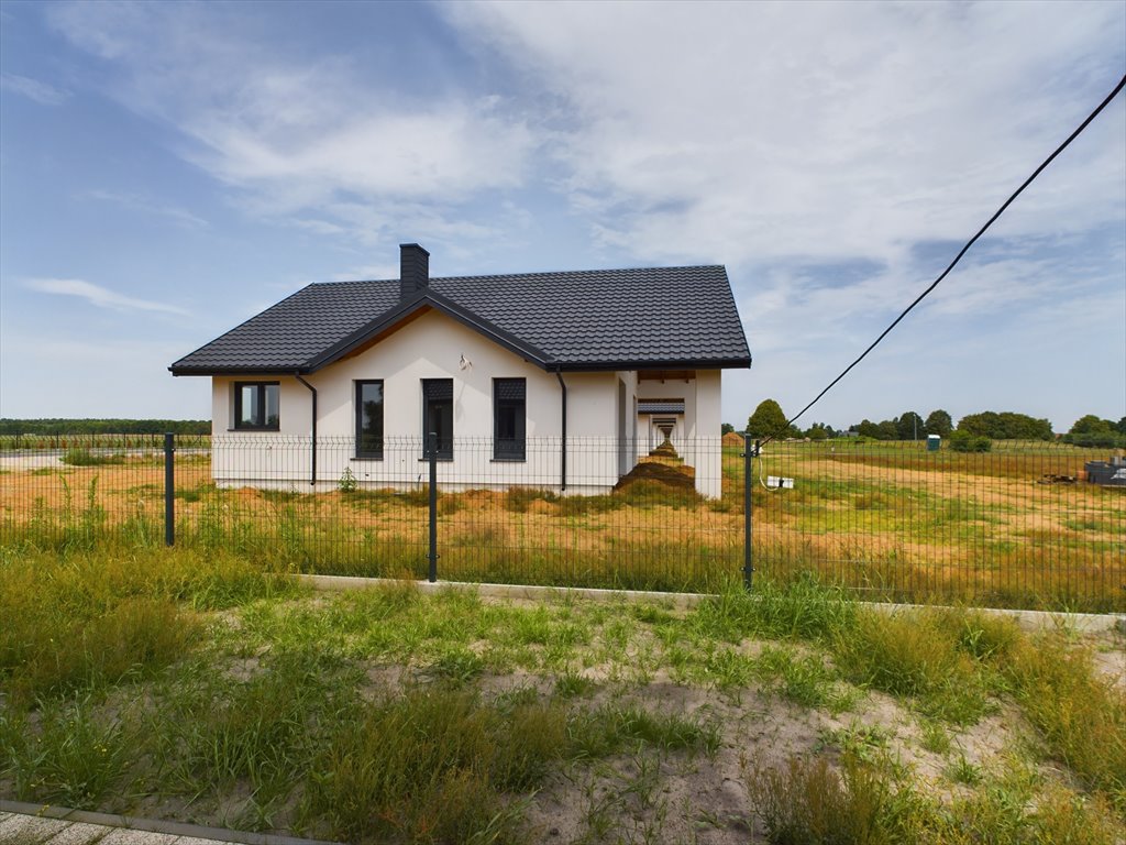 Dom na sprzedaż Puszcza Miejska  108m2 Foto 1