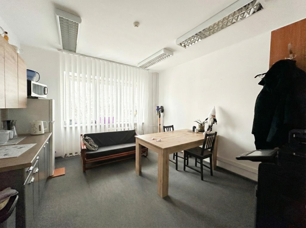 Ustawny lokal biurowy 14,5 m² z parkingiem i internetem zapraszam Lublin, Felin  15m2 Foto 1