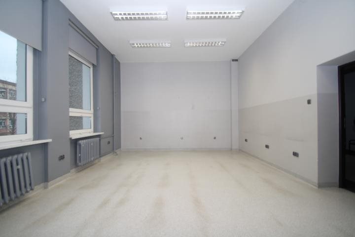 Wynajem biura 33 m² w centrum Opola – komfort i funkcjonalność Opole, Centrum  33m2 Foto 1