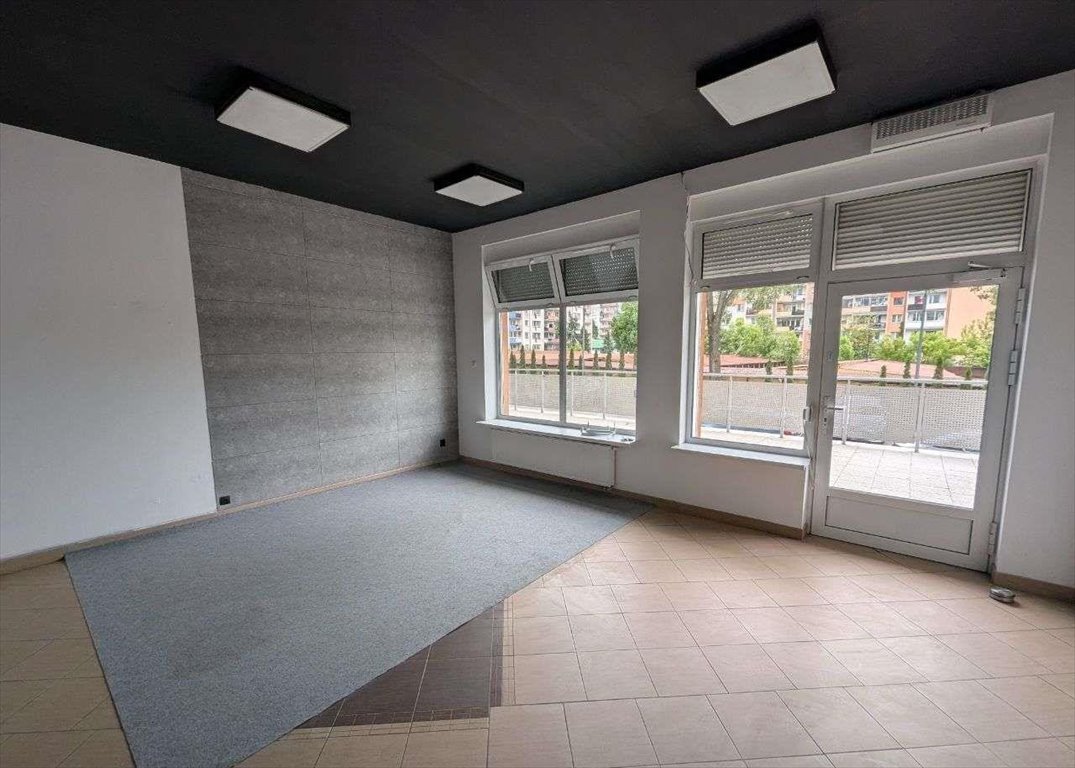 Lokal użytkowy na wynajem Łódź, Polesie, Retkinia, ul. Maratońska  45m2 Foto 1