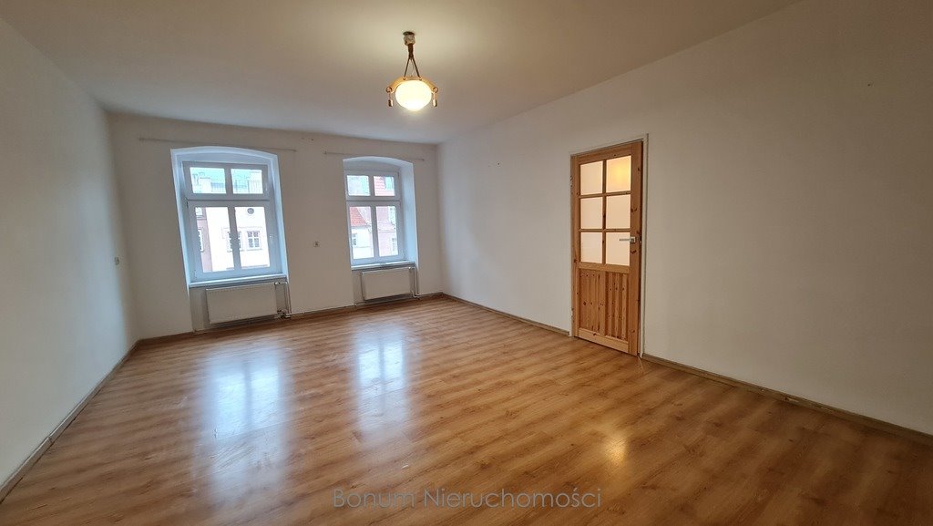 Mieszkanie dwupokojowe na wynajem Ząbkowice Śląskie  62m2 Foto 1