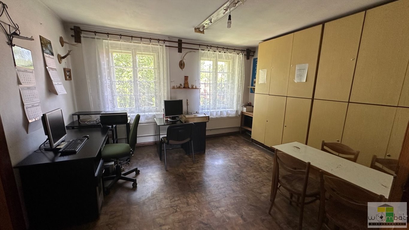 Przestronny lokal z potencjałem, 6 pokoi, adaptacja na mieszkanie Burkatów  117m2 Foto 1