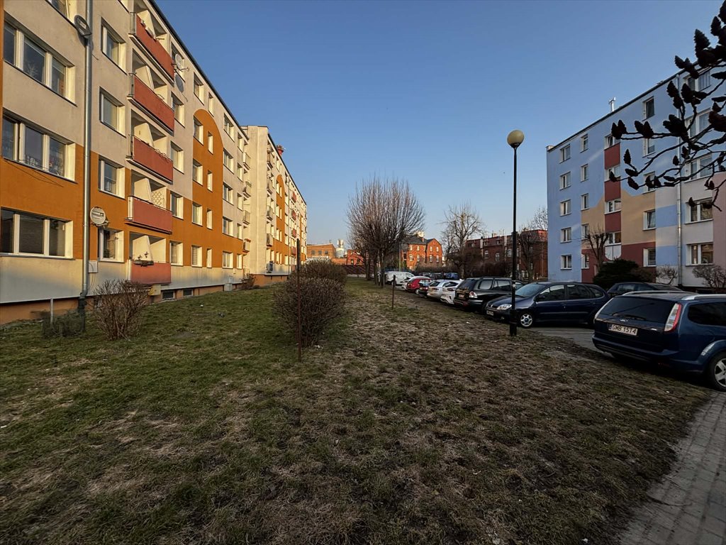 Malbork, 3 pokoje, balkon, piwnica, gotowe do zamieszkania Malbork, Sienkiewicza 57  54m2 Foto 1