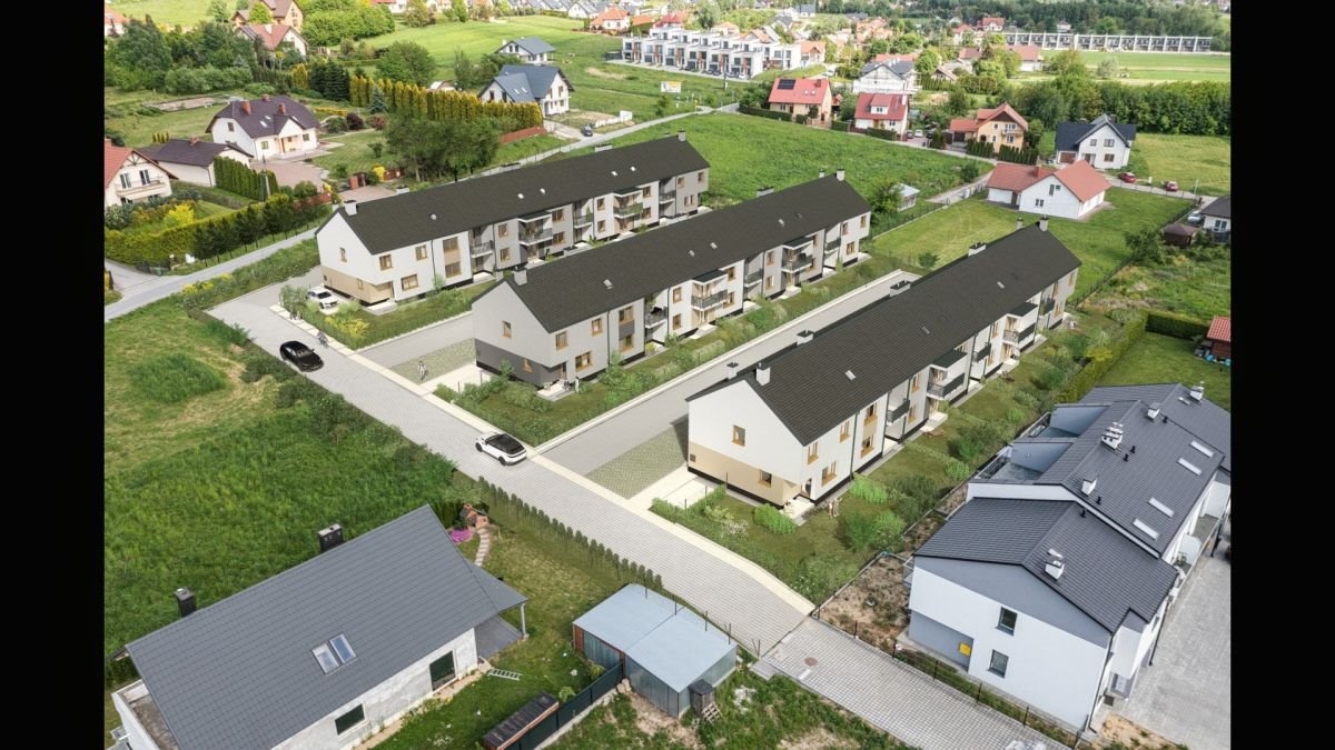 Skrajny segment z dużym ogrodem - garaż i 4 pokoje Rzeszów, gen. Władysława Sikorskiego  112m2 Foto 1