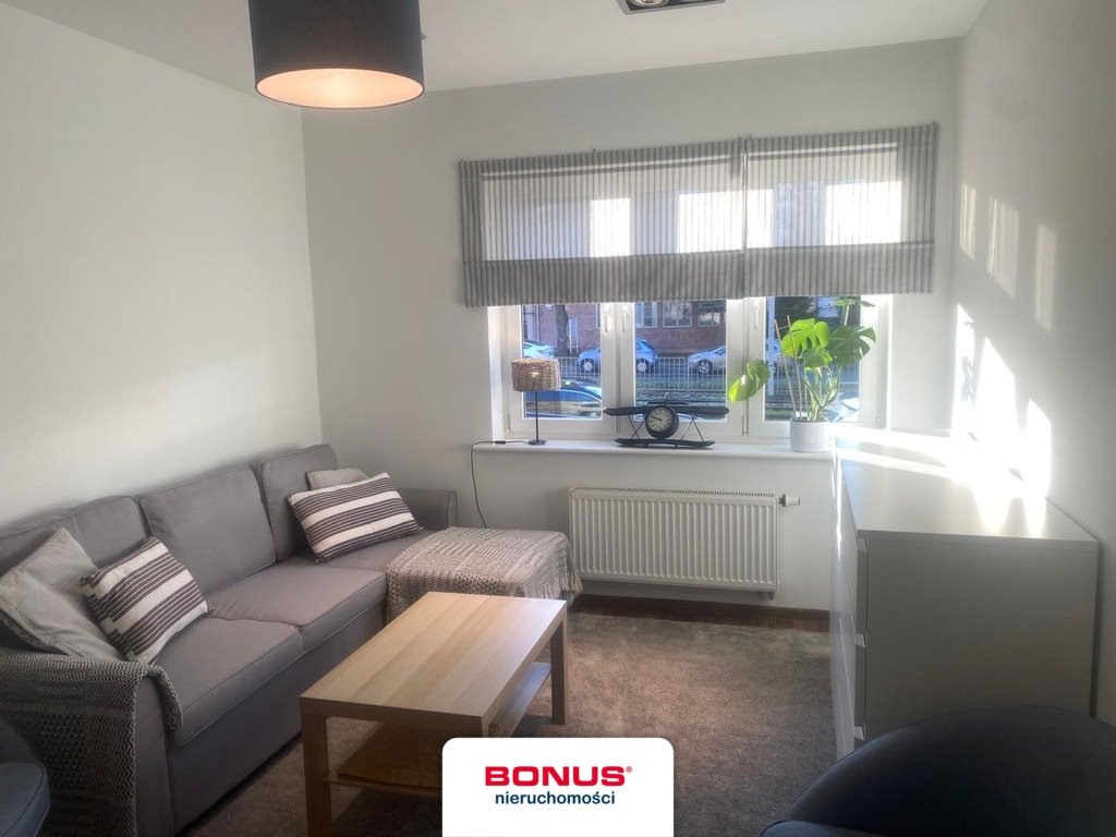 Mieszkanie dwupokojowe na sprzedaż Szczecin, Pogodno, Adama Mickiewicza  49m2 Foto 1