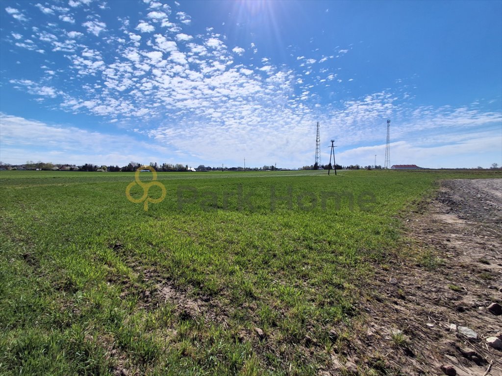 Przestronna działka 1804 m² z MPZP – dom lub usługi Damasławek  1 804m2 Foto 1