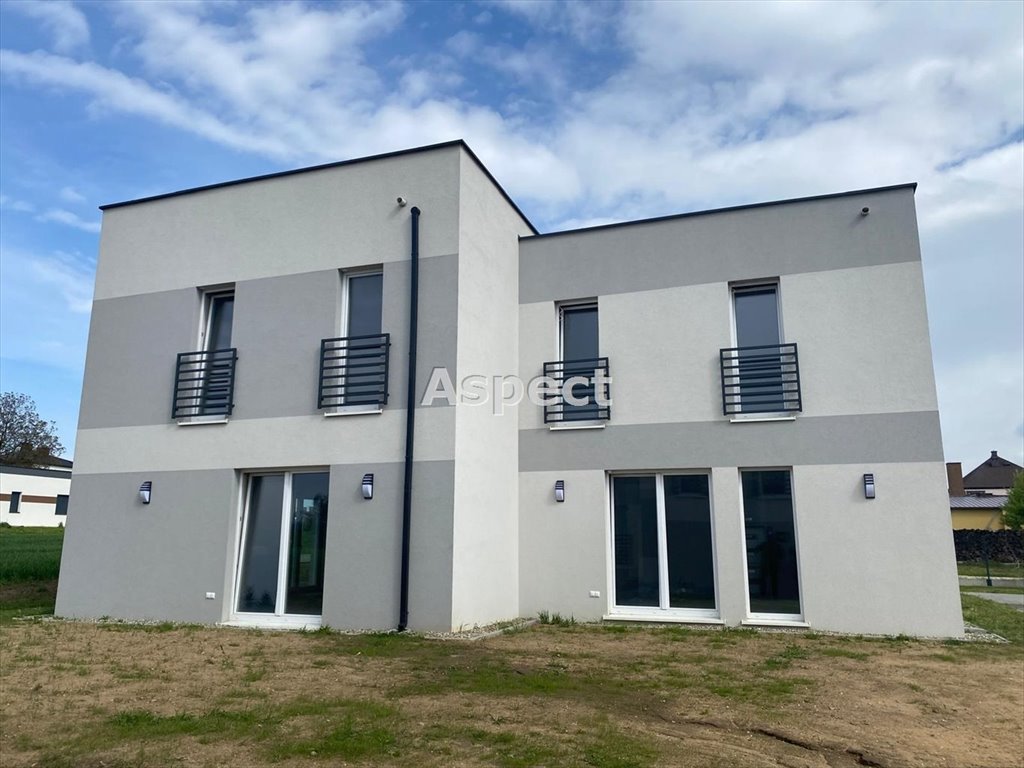 Mieszkanie czteropokojowe  na sprzedaż Żory, Rój  104m2 Foto 1