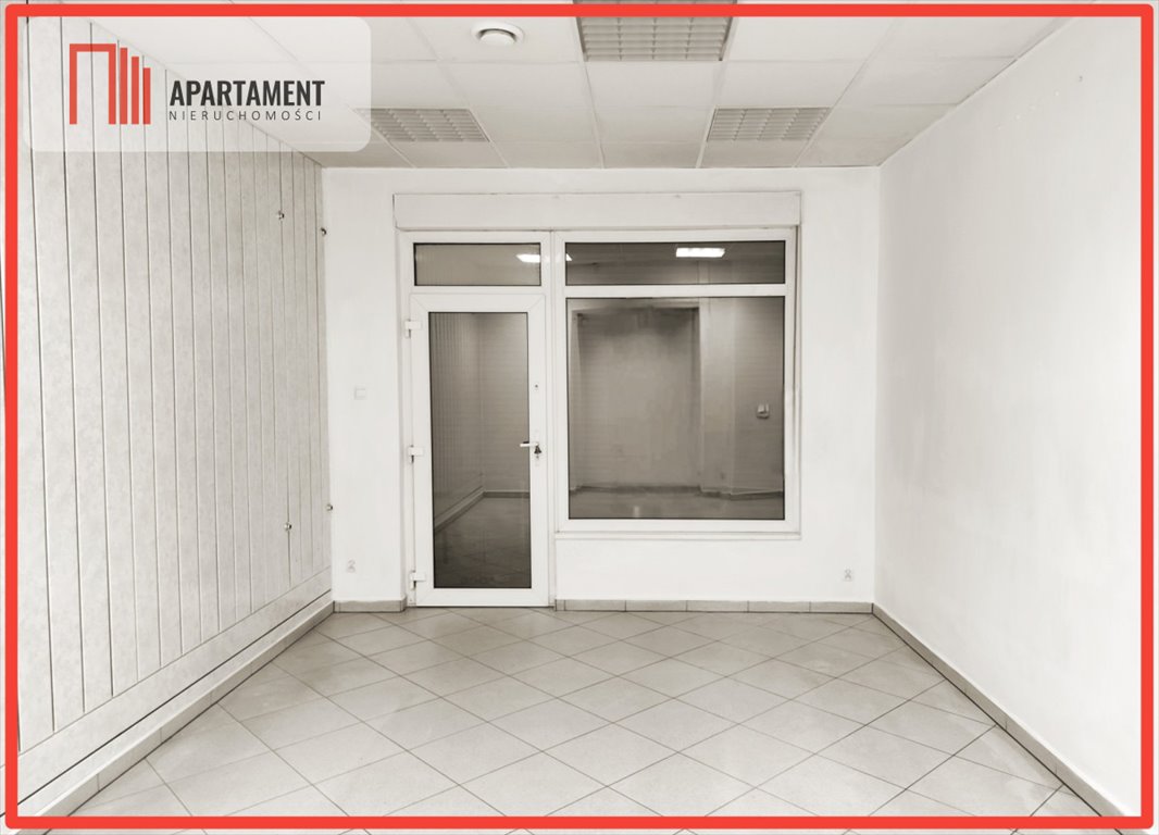 Centrum Bydgoszczy: 45 m² na parterze z dużą witryną Bydgoszcz  45m2 Foto 1