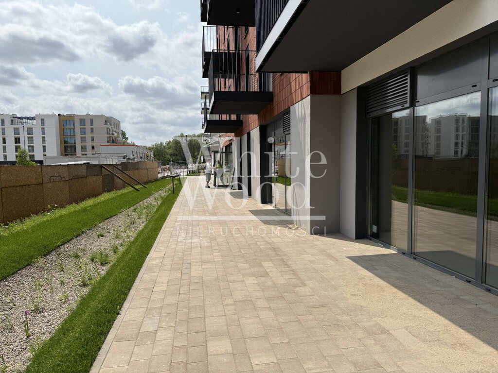 Przestronny lokal usługowy 93,3 m² z witryną, wejście z chodnika Gdańsk, Letnica, Letnicka  93m2 Foto 1