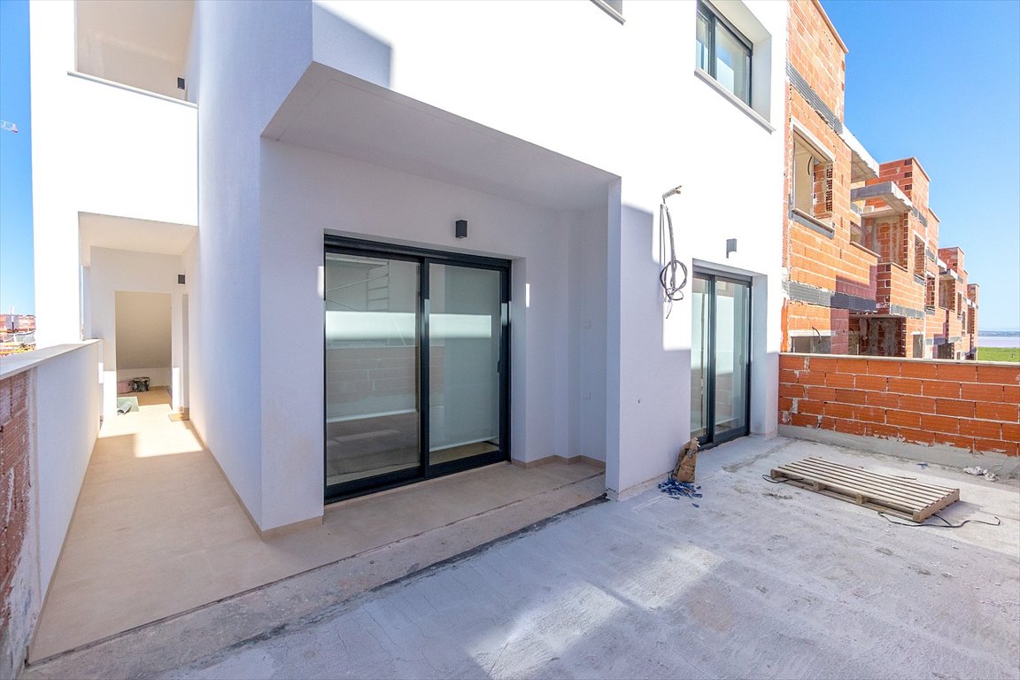 Nowoczesny apartament z panoramicznym widokiem w Torrevieja Hiszpania, Alicante, Los Altos, Torrevieja, Alicante  74m2 Foto 1