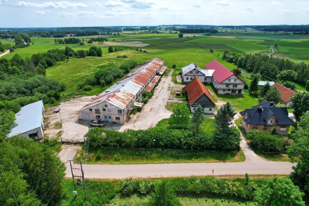 Duży grunt z zabudową, media, potencjał inwestycyjny Kukowo  214 677m2 Foto 1