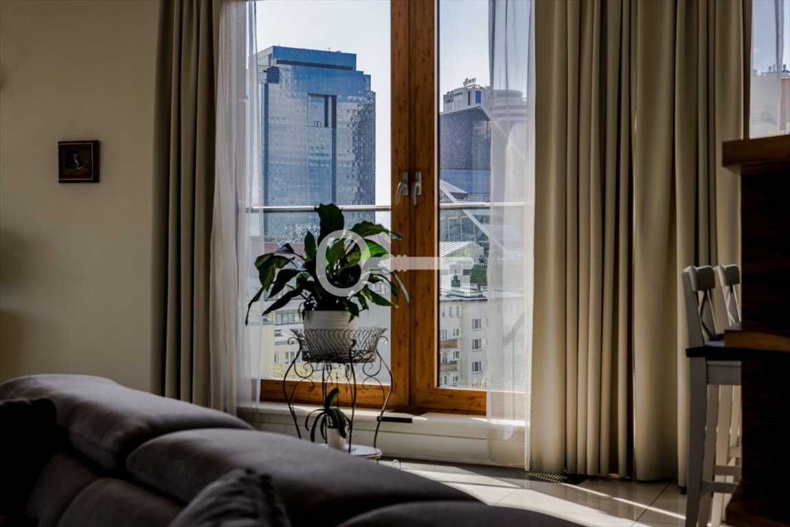 Mieszkanie czteropokojowe  na wynajem Warszawa, Śródmieście  343m2 Foto 1