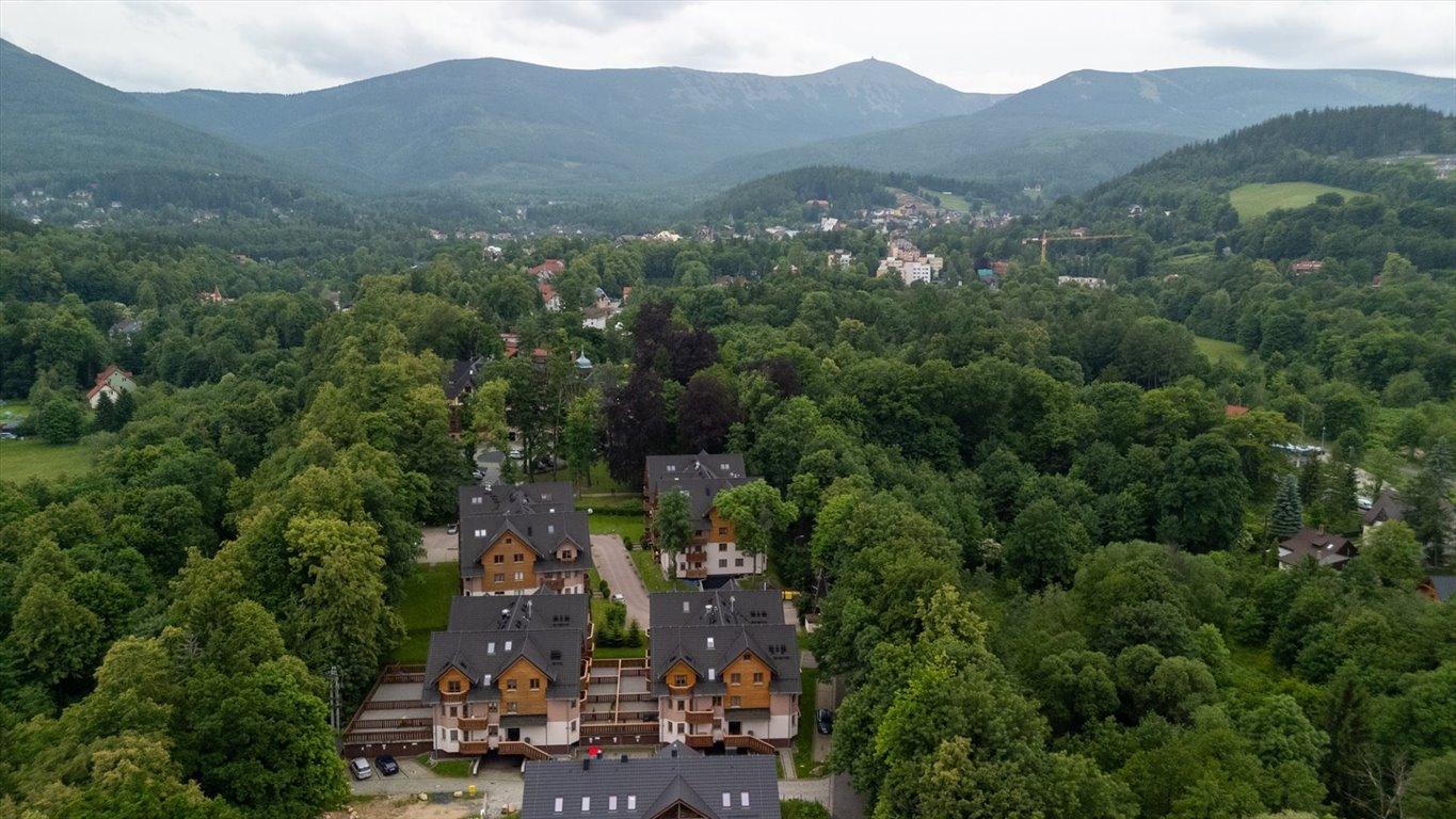 Mieszkanie trzypokojowe na sprzedaż Karpacz  59m2 Foto 1