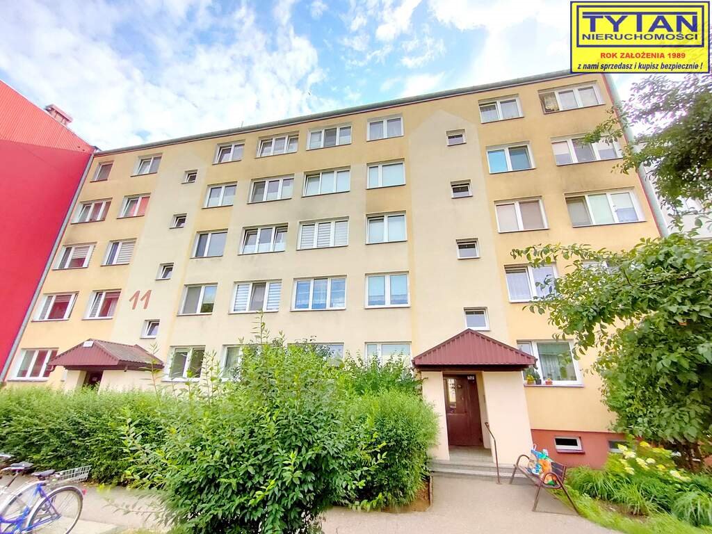 Do sprzedania przestronne mieszkanie 58 m² z ogródkiem w Ostrołęce Ostrołęka, Powstańców  58m2 Foto 1