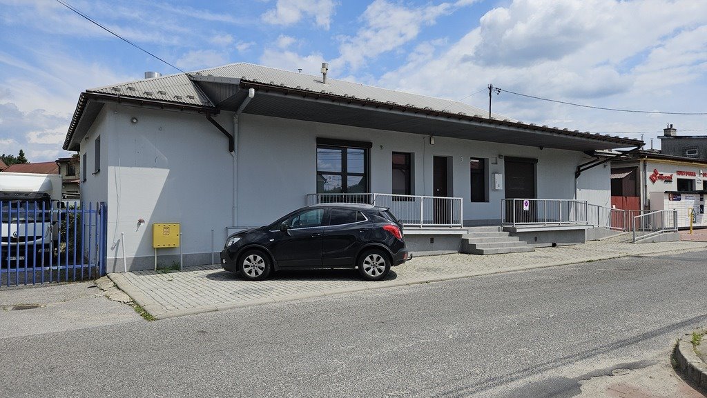 Lokal usługowy 251 m² w centrum Brzeska – duży potencjał! Brzesko  170m2 Foto 1