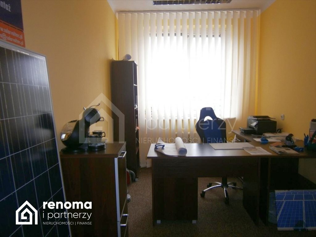 Nowoczesny lokal biurowy 24 m² z parkingiem i salami szkoleniowymi Koszalin  24m2 Foto 1