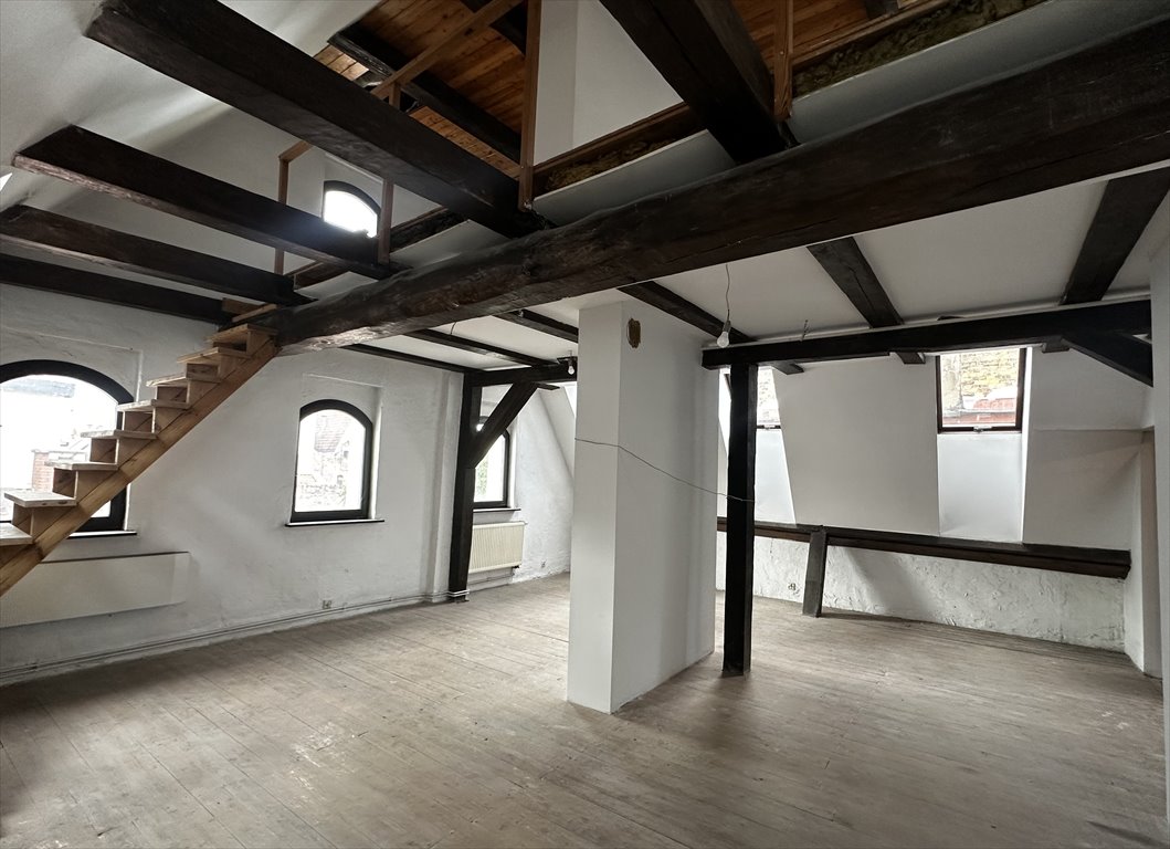 Lokal użytkowy na sprzedaż Toruń, Stare Miasto  930m2 Foto 1