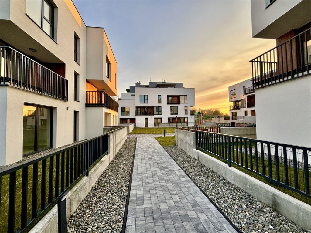 Mieszkanie czteropokojowe  na sprzedaż Rzeszów, Dębicka  77m2 Foto 1