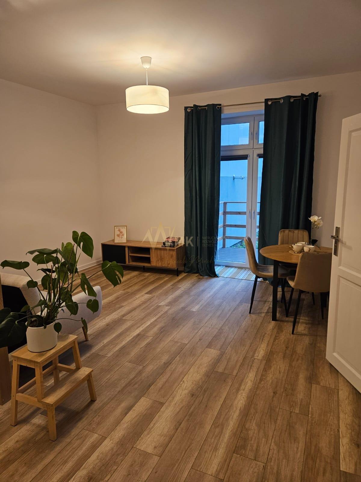 Gotowe do zamieszkania 42 m2 z tarasem i ogrodem Wola Rzędzińska  42m2 Foto 1
