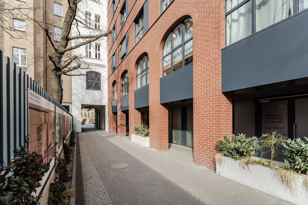 Polecam dochodowe studio 21,6 m² na pl. Wolności w Poznaniu Poznań, pl. Wolności  22m2 Foto 1