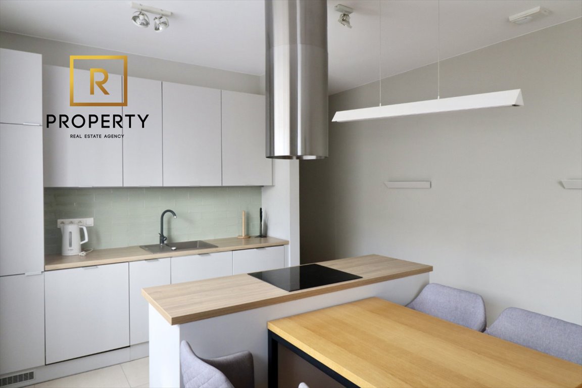 Mieszkanie trzypokojowe na wynajem Kraków, Stare Miasto, Józefa Sarego  68m2 Foto 1