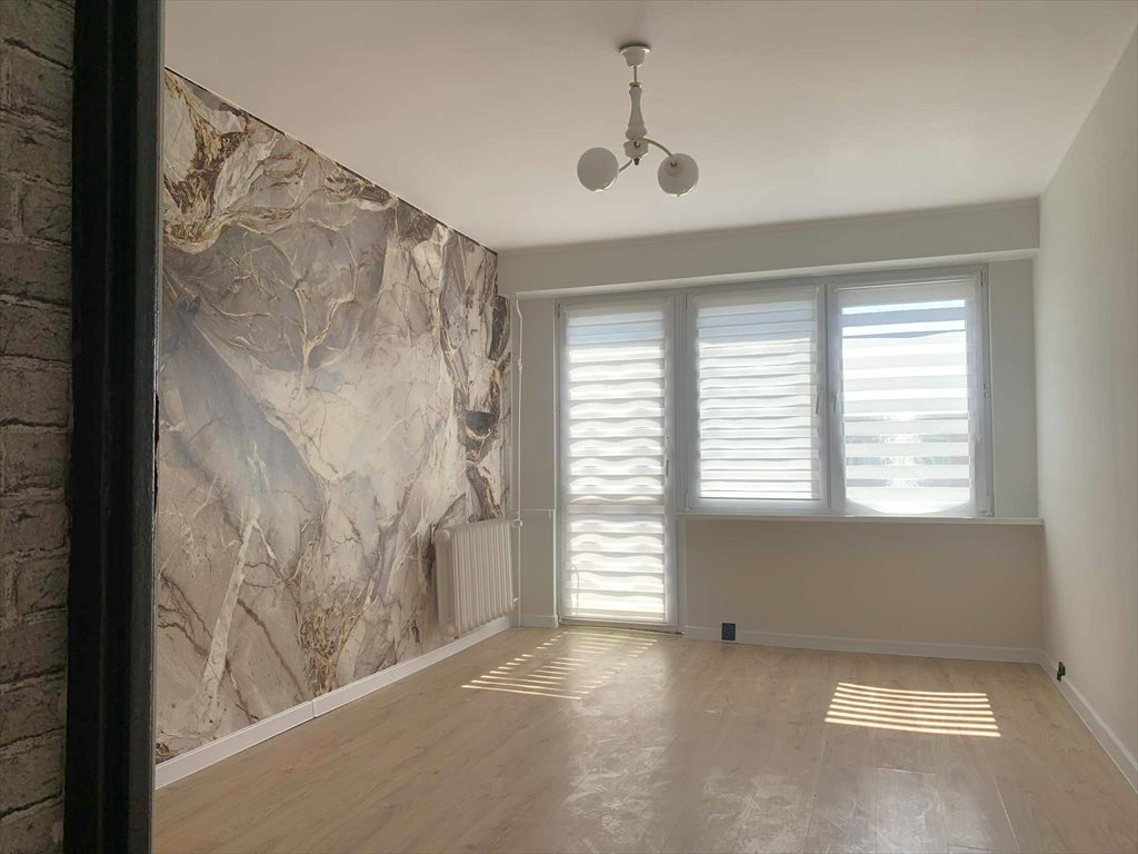 Mieszkanie trzypokojowe na sprzedaż Koło, Koło, Włocławska  48m2 Foto 1