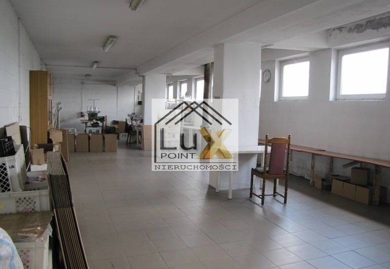 Lokal użytkowy na sprzedaż Łowicz 2 000m2 Foto 1 Lokal użytkowy na sprzedaż Łowicz 2 000m2 Foto 1