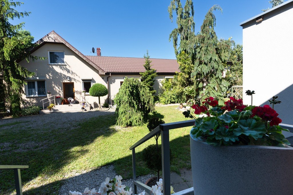 Siedlisko 350 m² z basenem i ogrodem - zapraszam Rybitwy  350m2 Foto 1