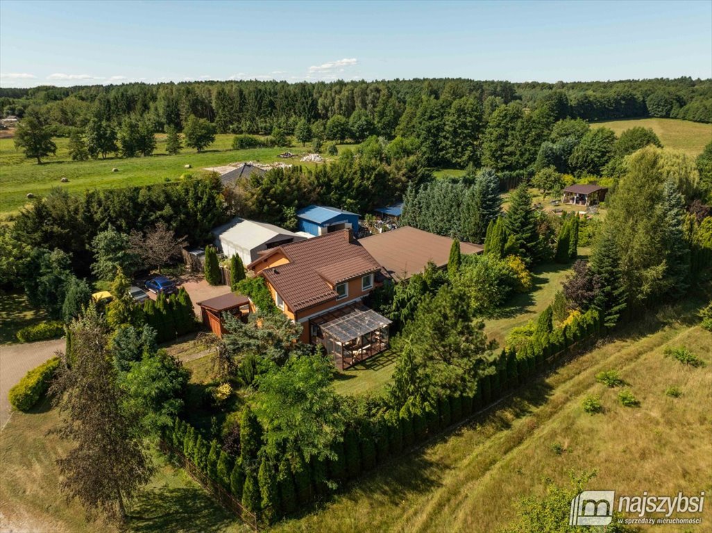 Polecam przestronny dom z warsztatem, basenem i działką 5517 m² Zabierzewo  194m2 Foto 1