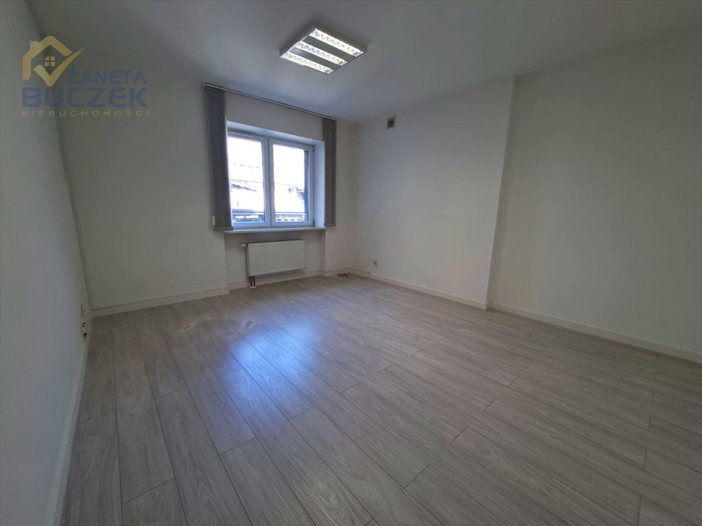 Na wynajem przestronny lokal usługowy 80 m² w Sochaczewie Sochaczew, Gabriela Narutowicza  80m2 Foto 1