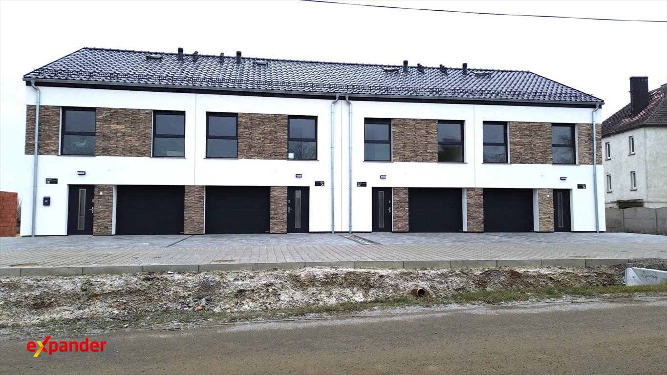 Dom szeregowy 114 m2 z ogródkiem i tarasem w Chrząszczycach Chrząszczyce, Polna  114m2 Foto 1